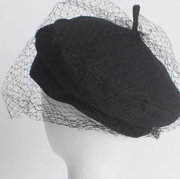 Copy- Black beret hat with veil French Paris Fashion veiled black beret BNWT - Picture 4 of 4